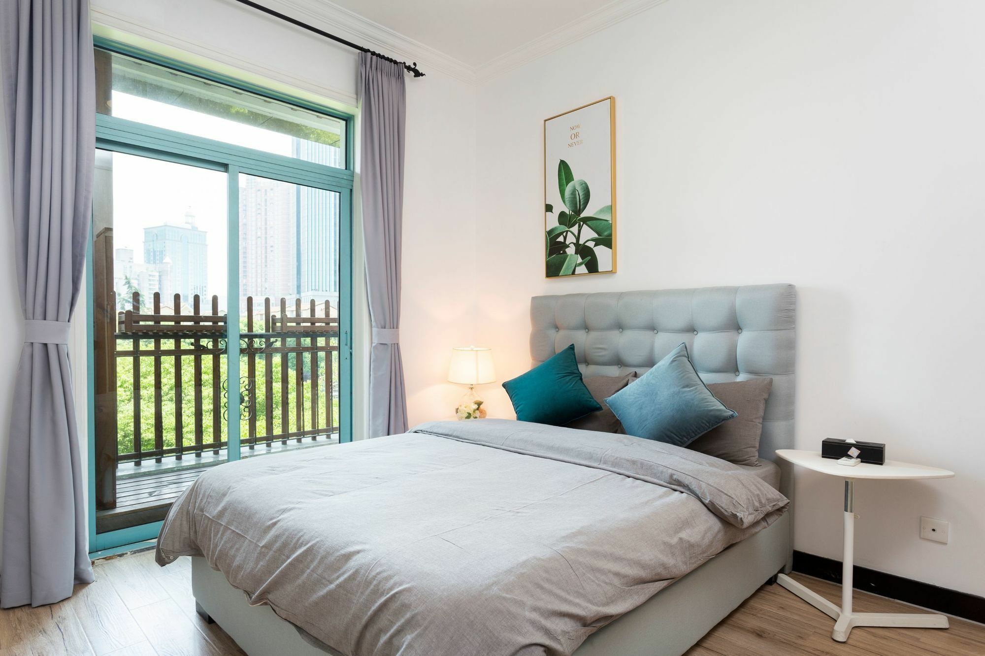 Starhome West Nanjing Road Branch Apartamento