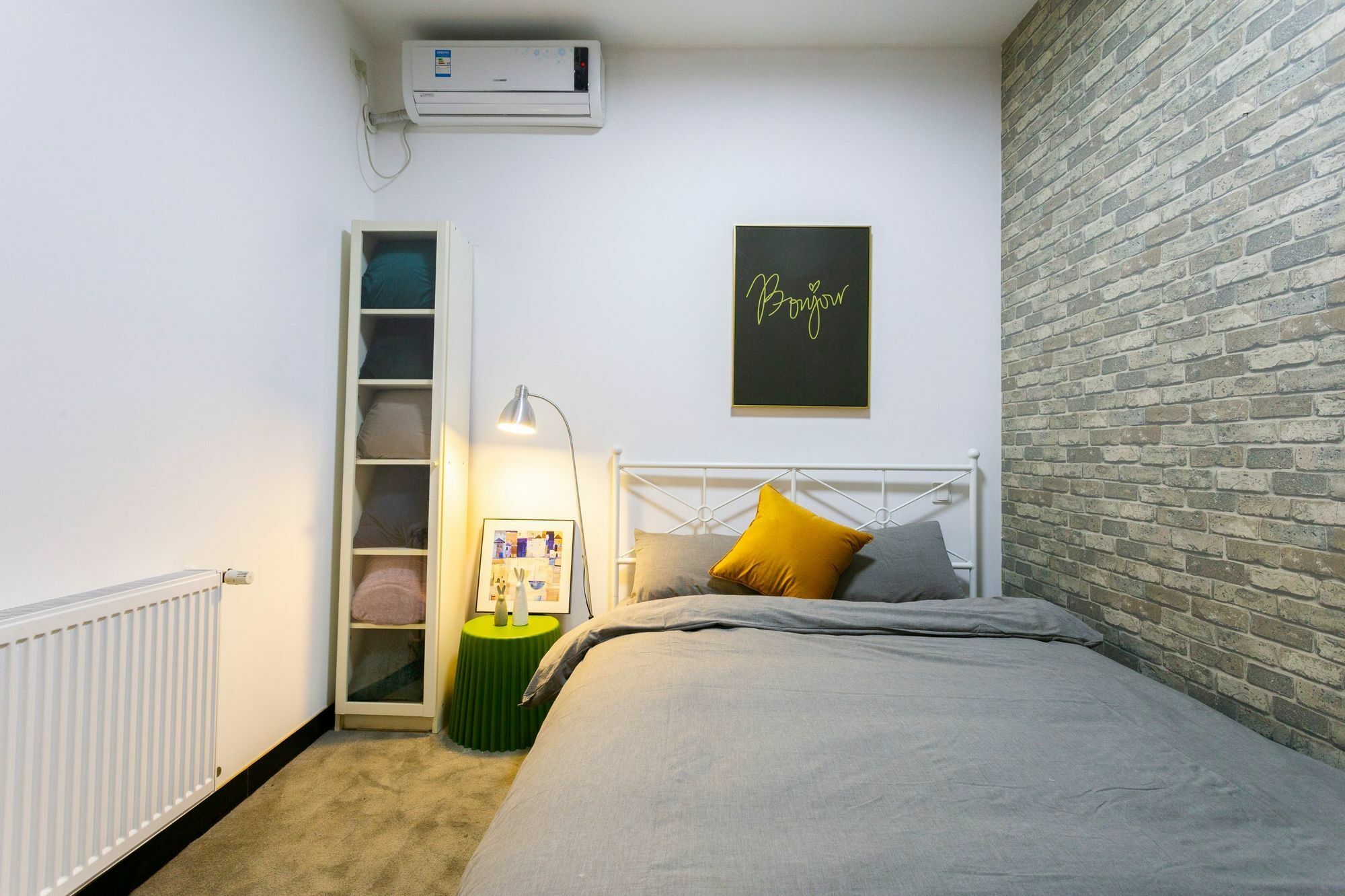Starhome West Nanjing Road Branch Apartamento