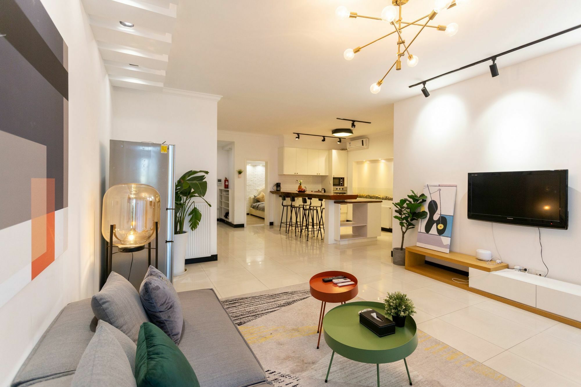 Starhome West Nanjing Road Branch * Xangai